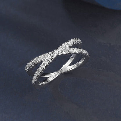 Schillernde Cross-X-Moissanitringe