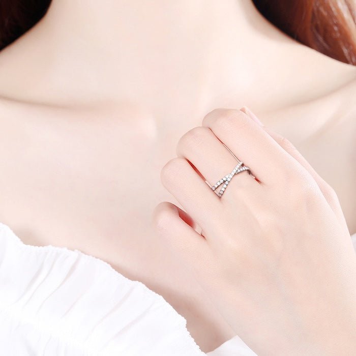 Schillernde Cross-X-Moissanitringe