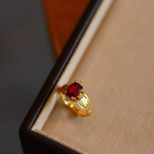 Solitärring aus echtem Rubin